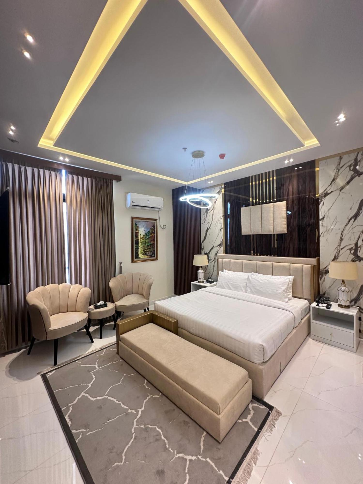 Pavilion Suites - Premium Aparthotel In Bahria Town Rawalpindi Exterior photo